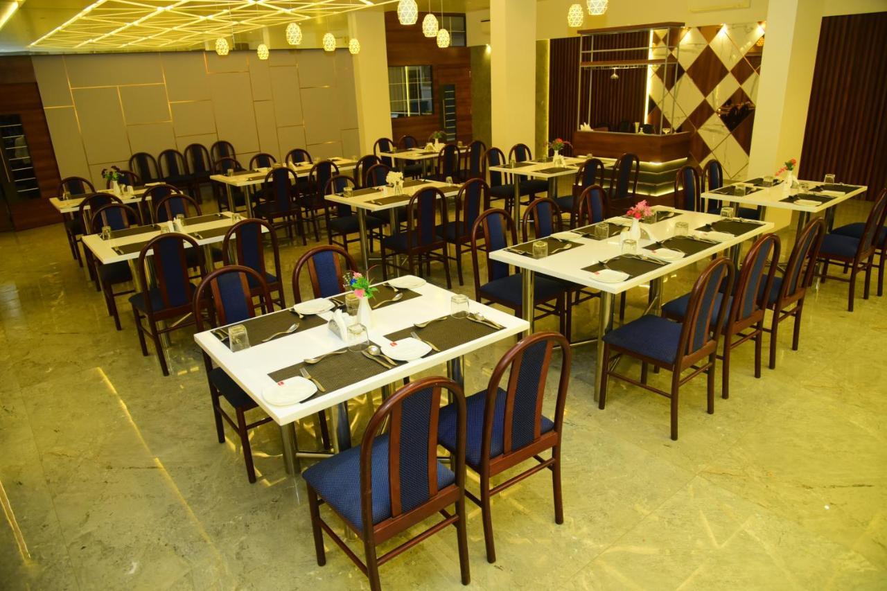 Lion Lords Inn Rajula Exterior photo